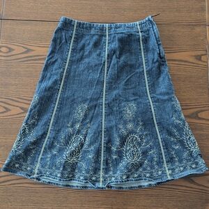 Liz Claiborne Blue A-Line Skirt with Floral Embroidery